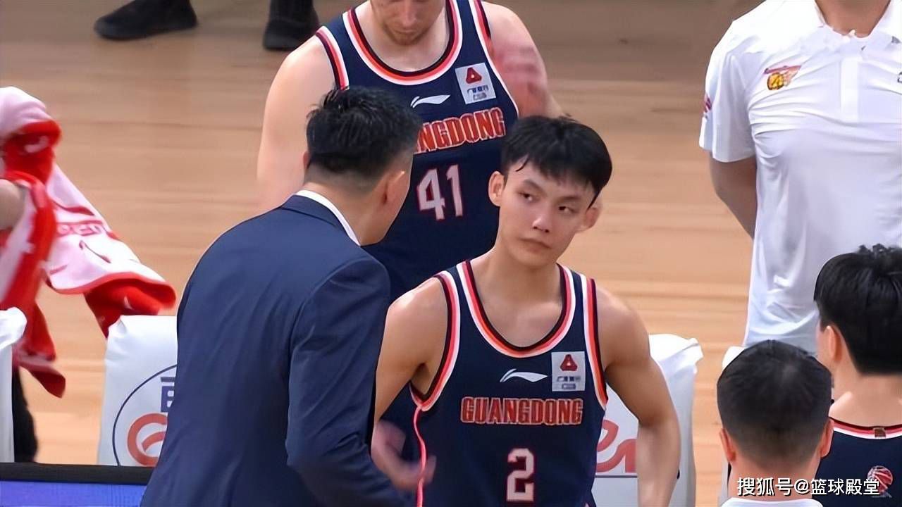 迈尼昂最近总是出现重大失误、特奥不再是两年前的自己，最引人注目的是特奥，他是意甲收入最高的球员，但是他的表现不及预期。